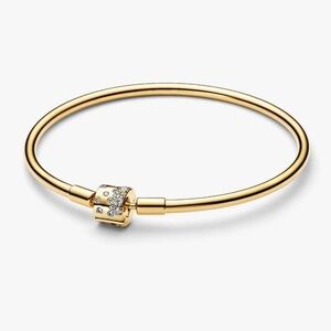 PANDORA Sparkling Barrel Clasp Bangle